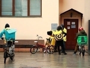Muslim couriers in Russia prohibited from delivering forbidden goods