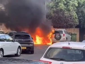 Isroilliklar Netanyaxuning uyi yonida namoyish o‘tkazdi (video) 