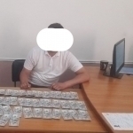 Jismoniy tarbiya universitetiga o‘qishga kiritib qo‘yish uchun 4 ming dollar olgan shaxs ushlandi