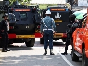 Индонезиядаги масжидда портлаш: 54 киши жароҳатланди