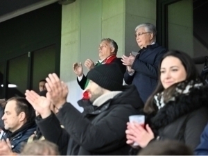 To‘qayev Vengriyada futbol ko‘rish uchun stadionga bordi