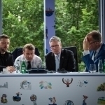 Европа етакчилари Путин билан гаплашиши кутилаётган Трампга қўнғироқ қилди