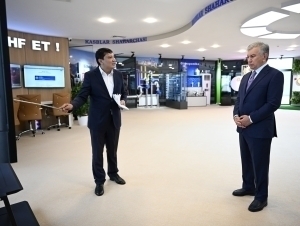 Шавкат Мирзиёев Урганчдаги техникум ва Касблар шаҳарчасини бориб кўрди