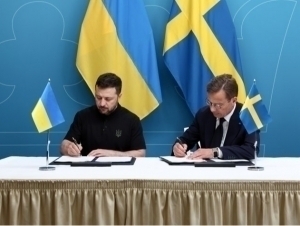 Украина ва Швеция хавфсизлик шартномасини имзолади