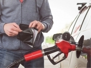 1 декабрдан AI-80 бензинининг сотуви ҳам, олиб келиниши ҳам тақиқланади