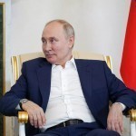 Putin Rossiya qo‘shinlari Kiyevdan Ukrainaning “iltimosi”ga ko‘ra chiqqanini aytdi (video)