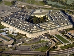 АҚШда миллиардер Пентагонга 130 млн доллар хайрия қилди