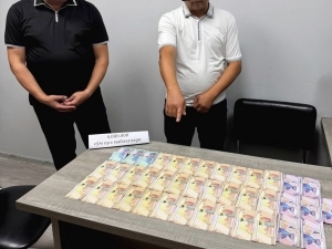 Bektemirda soliq inspeksiyasi xodimi va inspektor pora bilan ushlandi