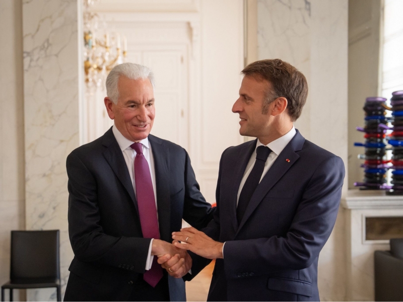 Трампнинг қудаси Макронни тандиқ қилди. Париж эса уни ТИВга чақиртирди