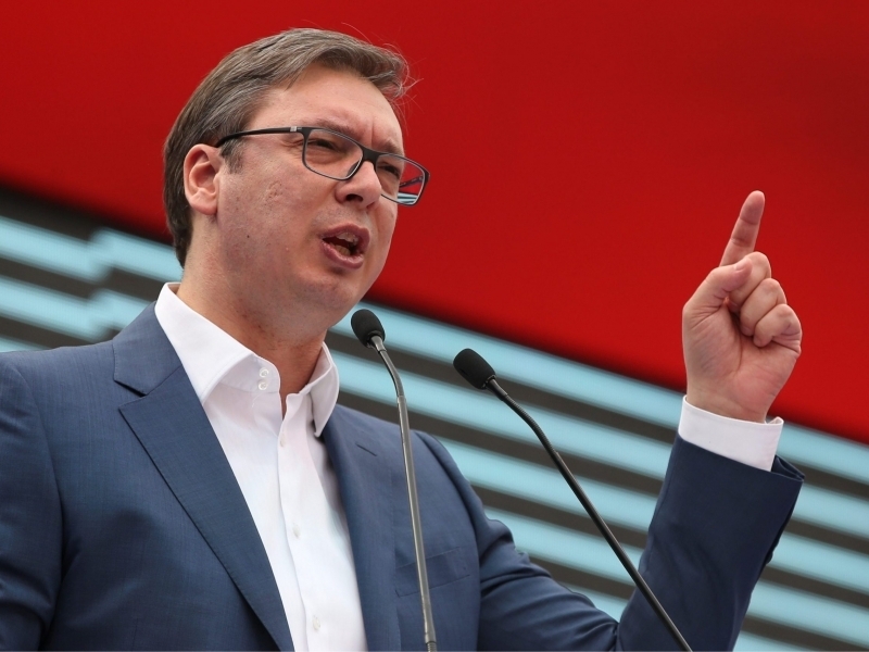 “Men diktator emasman”. Vuchich endi saylovda qatnashmasligini aytdi