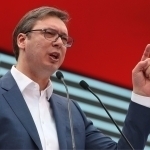 “Мен диктатор эмасман”. Вучич энди сайловда қатнашмаслигини айтди