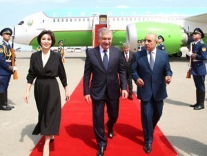 Shavkat Mirziyoyev arrives in Azerbaijan with his wife