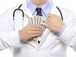 Doctor was caught with a bribe in Bukhara