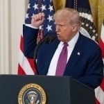 “Istamayman”. Tramp Eron bilan sulhni uzaytirmasligini aytdi