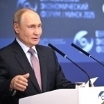 “Яқинда ўзлари қулайди”. Путин Ғарб иқтисодиёти ҳақида