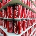 Европанинг айрим давлатларида Coca-Cola расталардан олинмоқда