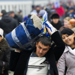 Хорижда ишламоқчи бўлган кам таъминланганларга микроқарзлар берилади