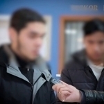 Toshkentdagi kompyuter klubida 2 o‘quvchi pichoqlandi (video)