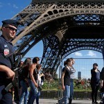 Эйфель минорасида бомба борлиги ҳақида хабар берилди