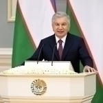 “Бизни ҳам кучли ҳаяжонда ушлаб турдингиз”. Президент чемпион шахматчиларни табриклади