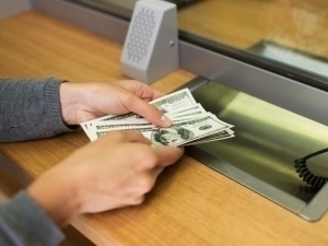 Dollar kursi keskin pasaydi