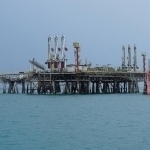 AQSH Eron neftiga qo‘yilgan sanksiyalarni vaqtincha bekor qildi