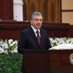 На темир йўл, на ҳаво йўллари жаҳон стандартларига жавоб беради - Мирзиёев