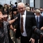АҚШ суди Ассанжни озод қилди