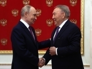 Путин Кремлда Назарбоев билан учрашди