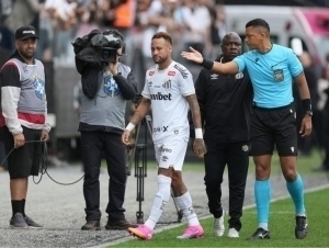 Hakamlarning xato qaroridan so‘ng Neymar janjal chiqardi