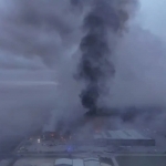 Gretsiyadagi pechene fabrikasida yong‘in chiqdi. Qurbonlar bor (video)