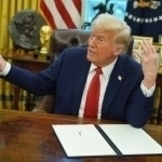 Трамп АҚШни БМТнинг Исроилга ён босмаётган 2 ташкилотидан чиқарди