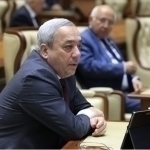 Senator qonunning rus tilidagi matniga e’tiroz bildirdi