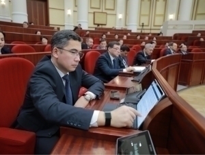 Deputatlar bolalar himoyasiga oid qonun loyihasini rad etdi