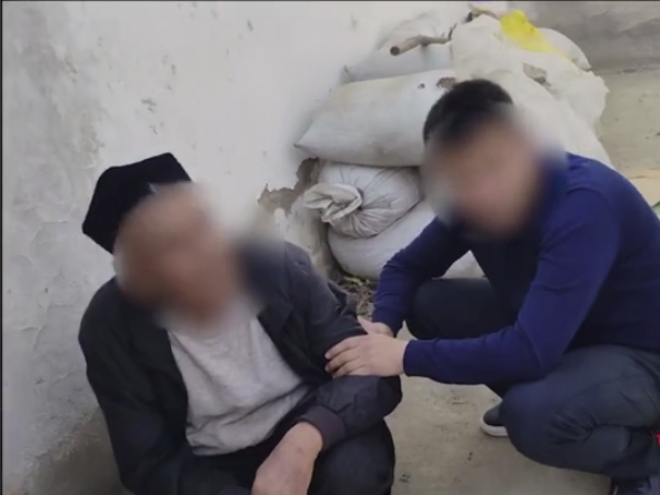 Bu chollar – yomon chollar: Surxondaryoda pensionerlardan iborat narkokurerlar ushlandi (video)