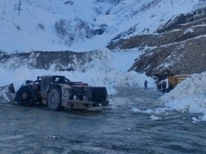 Rossiyada Qozog‘iston fuqarosi qor ko‘chkisi oqibatida halok bo‘ldi