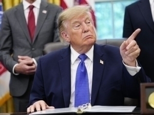 Расман! Трамп сунъий интеллектни қайта номлади