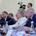 Mirziyoyev YeOIIga qo‘shilish masalasini ishlab chiqish haqida topshiriq berdi – Matviyenko