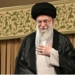 86 ёшли Эрон Олий раҳбари кучли босим остида қолди