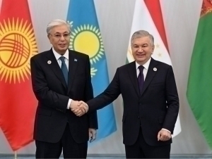 Тўқаев Мирзиёевнинг барча таклифларини қўллаб-қувватлашини айтди (видео)