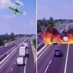 Италияда самолёт автомобиль йўлига қулаб тушди (видео)