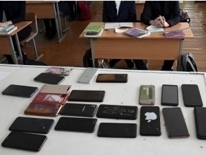 Student phone inspections carried out in Tashkent schools