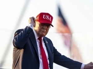 Трамп Эронга Жаҳон чемпионатига бормасликни маслаҳат берди