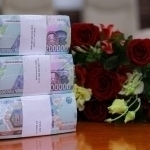 Ўқитувчиларга 1 октябрь муносабати билан қанча мукофот пули берилиши айтилди