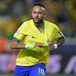 Neymar Braziliya yig‘iniga shaxsiy vertolyotida bordi (video)