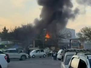 Тошкентдаги қурилиш моллари дўконида ёнғин чиқди (видео)