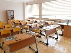 Озарбайжондаги мактабларда оммавий текширув бошланди