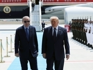 Tramp Turkiyada. Uni Erdo‘g‘an kutib oldi (video)