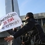 Озарбайжонда бир иш доирасида 11 журналист ҳибсга олинди