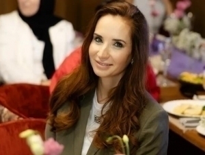 Собиқ вазирнинг қизи космосга чиққан илк марказий осиёлик аёлга айланади